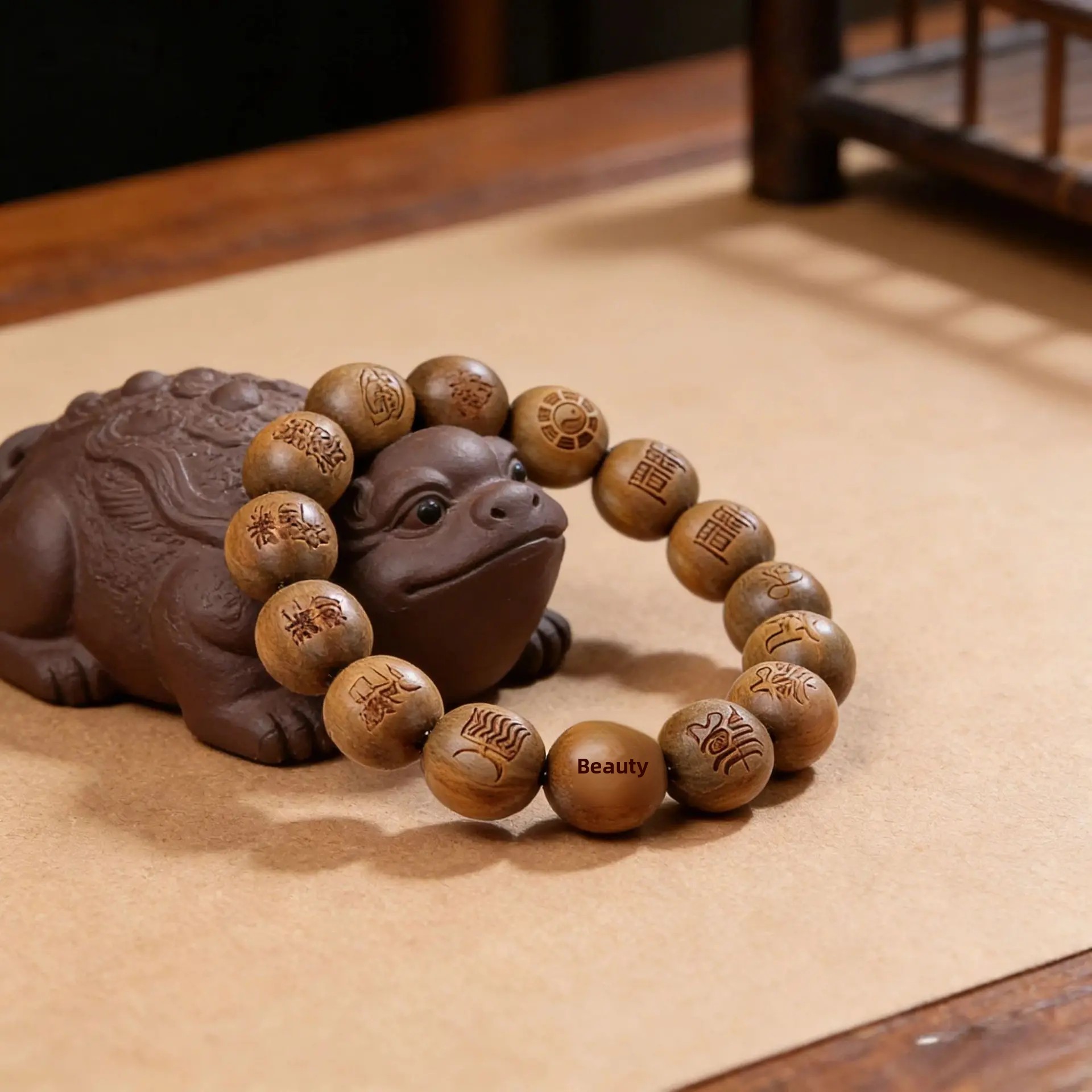 กำไลข้อมือไม้จันทน์เขียวแกะสลั - Bead Bracelet Men บทวิจารณ์และราคา